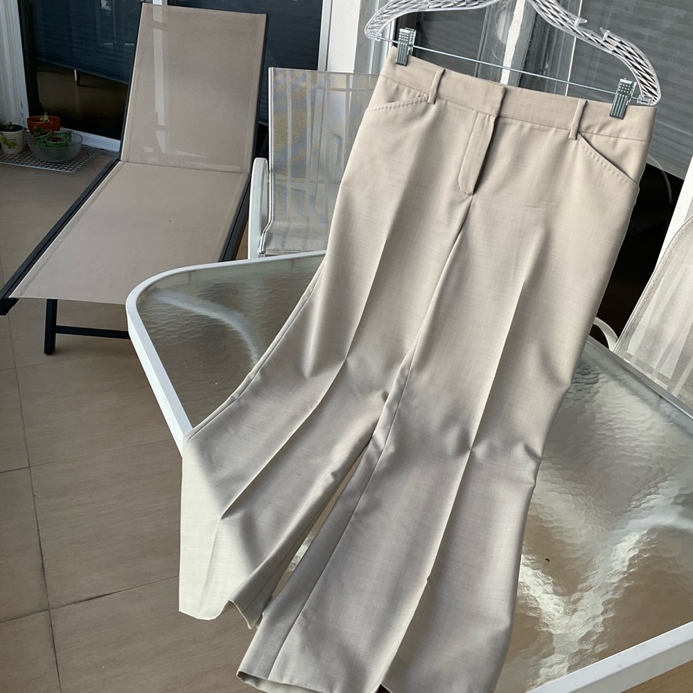 Ellie Tahari pants Inseam to bottom 25 in